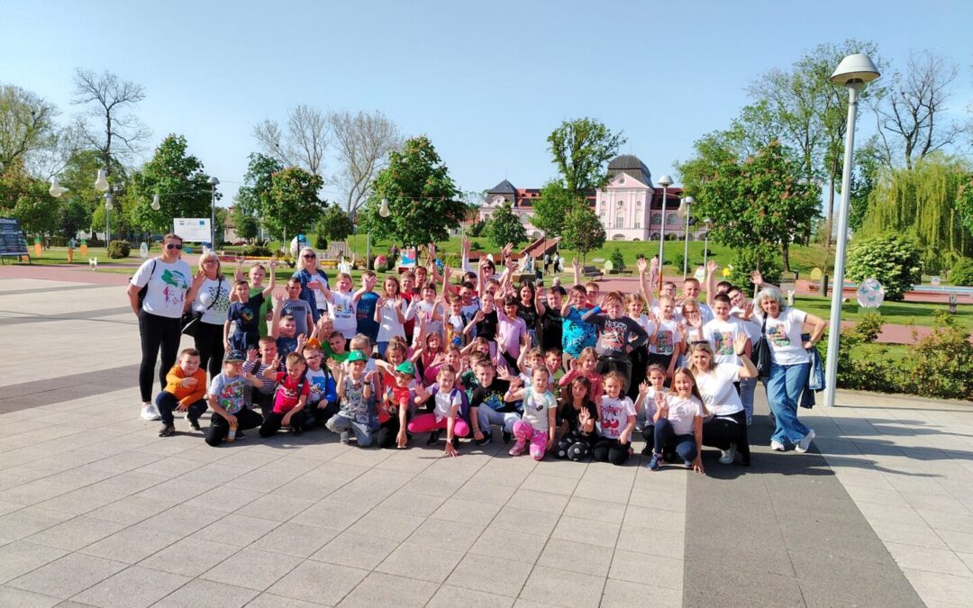 Jednodnevni izlet učenika razredne nastave u Veliki Grđevac i Viroviticu